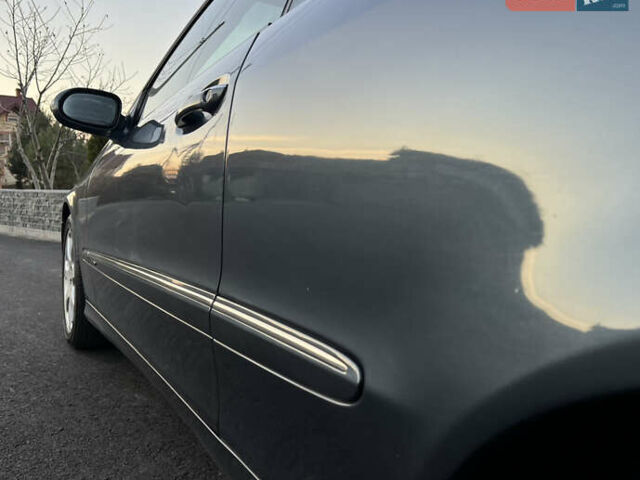 Синій Мерседес ЦЛК-Клас, об'ємом двигуна 2.6 л та пробігом 299 тис. км за 4999 $, фото 51 на Automoto.ua