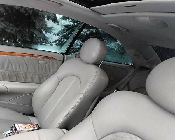 Синій Мерседес ЦЛК-Клас, об'ємом двигуна 2.6 л та пробігом 337 тис. км за 6600 $, фото 23 на Automoto.ua