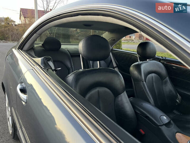 Синій Мерседес ЦЛК-Клас, об'ємом двигуна 2.6 л та пробігом 299 тис. км за 4999 $, фото 65 на Automoto.ua