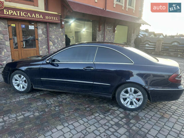 Синий Мерседес ЦЛК-Класс, объемом двигателя 2.6 л и пробегом 300 тыс. км за 6777 $, фото 2 на Automoto.ua