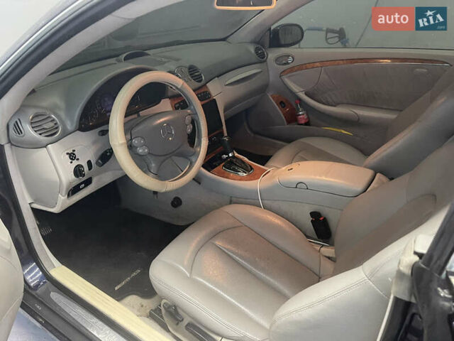 Синий Мерседес ЦЛК-Класс, объемом двигателя 2.6 л и пробегом 230 тыс. км за 6800 $, фото 5 на Automoto.ua