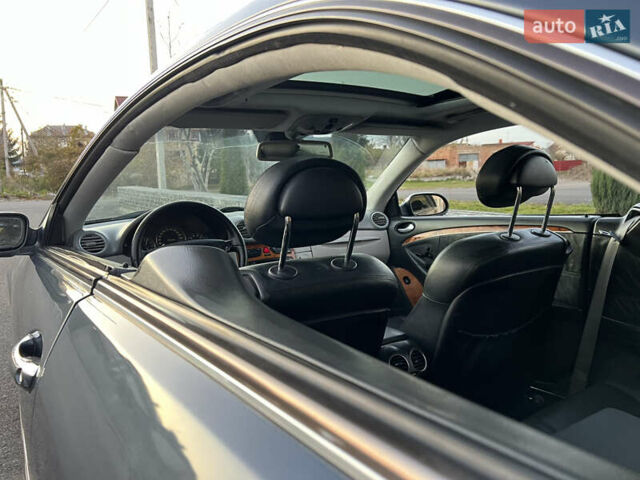 Синій Мерседес ЦЛК-Клас, об'ємом двигуна 2.6 л та пробігом 299 тис. км за 4999 $, фото 66 на Automoto.ua