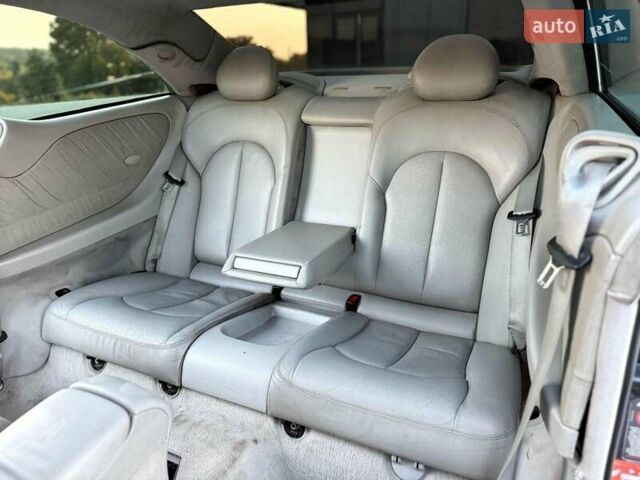 Синий Мерседес ЦЛК-Класс, объемом двигателя 2.6 л и пробегом 375 тыс. км за 6999 $, фото 12 на Automoto.ua