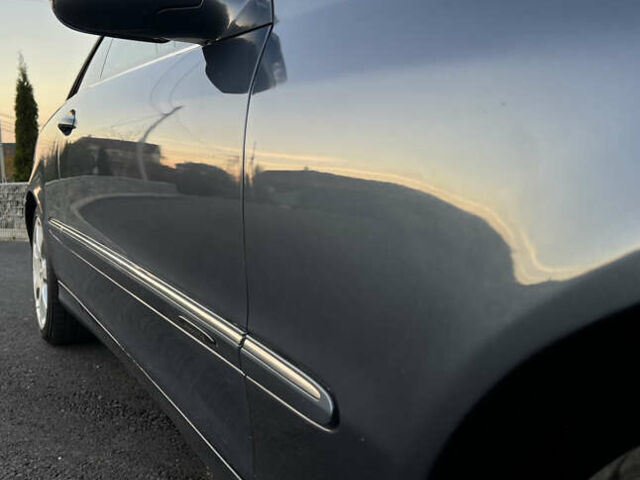 Синій Мерседес ЦЛК-Клас, об'ємом двигуна 2.6 л та пробігом 299 тис. км за 4999 $, фото 37 на Automoto.ua