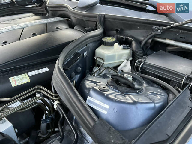 Синій Мерседес ЦЛК-Клас, об'ємом двигуна 2.6 л та пробігом 299 тис. км за 4999 $, фото 72 на Automoto.ua