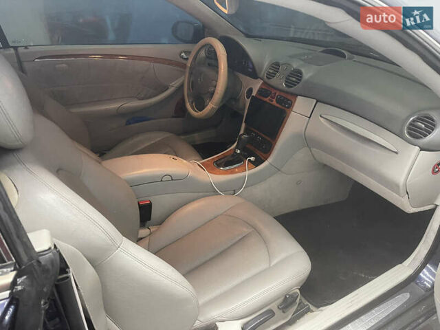 Синий Мерседес ЦЛК-Класс, объемом двигателя 2.6 л и пробегом 230 тыс. км за 6800 $, фото 6 на Automoto.ua