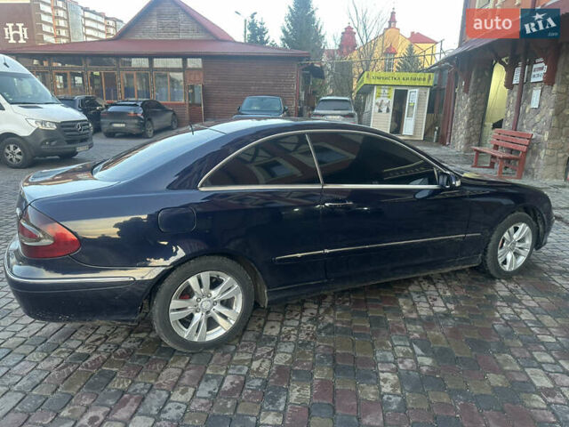 Синий Мерседес ЦЛК-Класс, объемом двигателя 2.6 л и пробегом 300 тыс. км за 6777 $, фото 4 на Automoto.ua