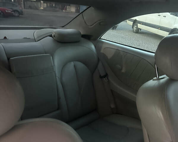 Синий Мерседес ЦЛК-Класс, объемом двигателя 2.6 л и пробегом 300 тыс. км за 6777 $, фото 7 на Automoto.ua