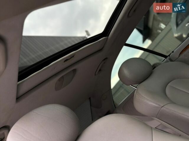 Синий Мерседес ЦЛК-Класс, объемом двигателя 2.6 л и пробегом 381 тыс. км за 4555 $, фото 23 на Automoto.ua