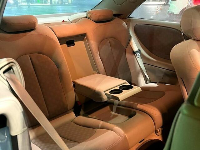 Синий Мерседес ЦЛК-Класс, объемом двигателя 1.8 л и пробегом 0 тыс. км за 6500 $, фото 11 на Automoto.ua