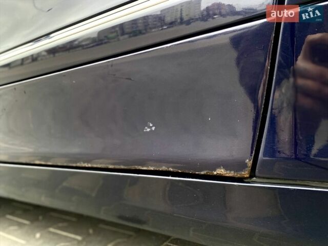 Синий Мерседес ЦЛК-Класс, объемом двигателя 2.7 л и пробегом 346 тыс. км за 7000 $, фото 27 на Automoto.ua