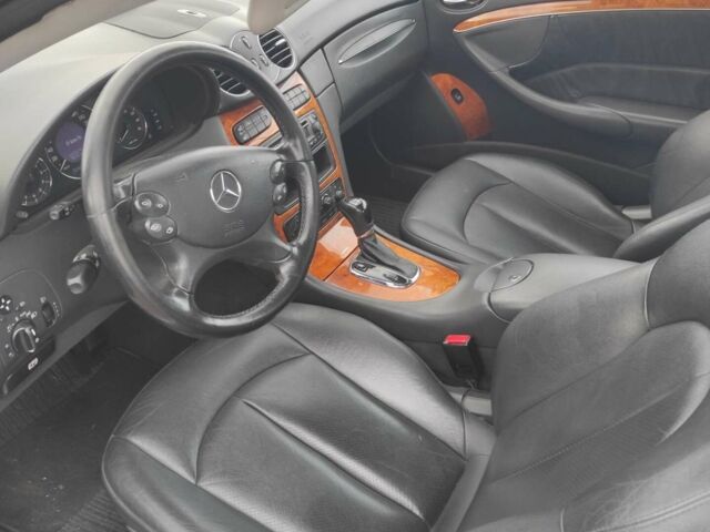 Синий Мерседес ЦЛК-Класс, объемом двигателя 1.8 л и пробегом 307 тыс. км за 7400 $, фото 6 на Automoto.ua