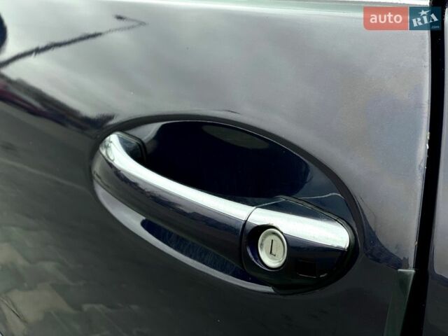 Синий Мерседес ЦЛК-Класс, объемом двигателя 2.7 л и пробегом 346 тыс. км за 7000 $, фото 19 на Automoto.ua