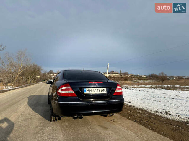 Синий Мерседес ЦЛК-Класс, объемом двигателя 2.6 л и пробегом 209 тыс. км за 7300 $, фото 4 на Automoto.ua