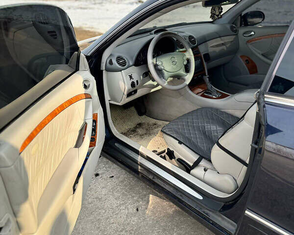 Синий Мерседес ЦЛК-Класс, объемом двигателя 2.6 л и пробегом 209 тыс. км за 7300 $, фото 11 на Automoto.ua