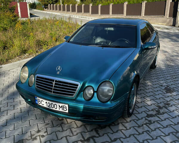 Зеленый Мерседес ЦЛК-Класс, объемом двигателя 2.3 л и пробегом 314 тыс. км за 4700 $, фото 2 на Automoto.ua