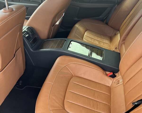 Белый Мерседес ЦЛС 350, объемом двигателя 3 л и пробегом 223 тыс. км за 23800 $, фото 11 на Automoto.ua