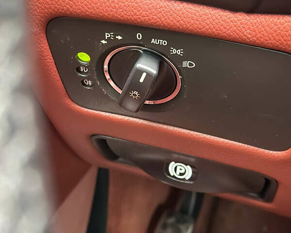 Белый Мерседес ЦЛС-Класс, объемом двигателя 3.5 л и пробегом 140 тыс. км за 10900 $, фото 30 на Automoto.ua