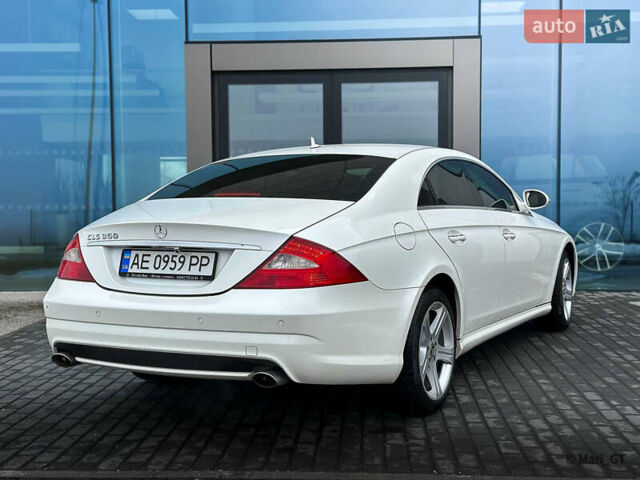 Белый Мерседес ЦЛС-Класс, объемом двигателя 3.5 л и пробегом 140 тыс. км за 10900 $, фото 15 на Automoto.ua
