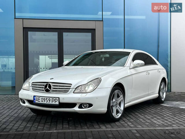 Белый Мерседес ЦЛС-Класс, объемом двигателя 3.5 л и пробегом 140 тыс. км за 10900 $, фото 8 на Automoto.ua