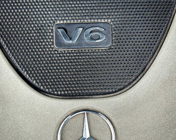 Белый Мерседес ЦЛС-Класс, объемом двигателя 3.5 л и пробегом 140 тыс. км за 10900 $, фото 16 на Automoto.ua