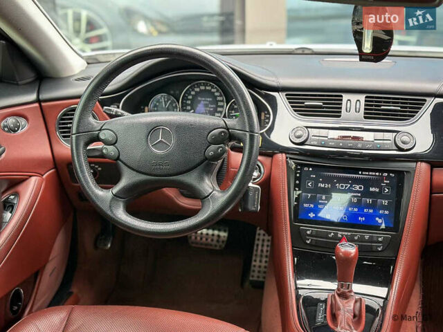 Белый Мерседес ЦЛС-Класс, объемом двигателя 3.5 л и пробегом 140 тыс. км за 10900 $, фото 27 на Automoto.ua