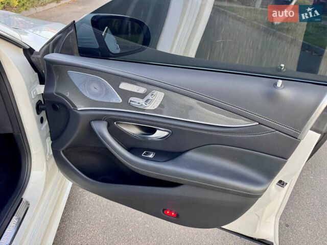 Мерседес ЦЛС-Класс 2019 в Одессе на Automoto.ua Белый Мерседес ЦЛС-Класс, объемом двигателя 2 л и пробегом 87 тыс. км за 51900 $, фото 64 на Automoto.ua