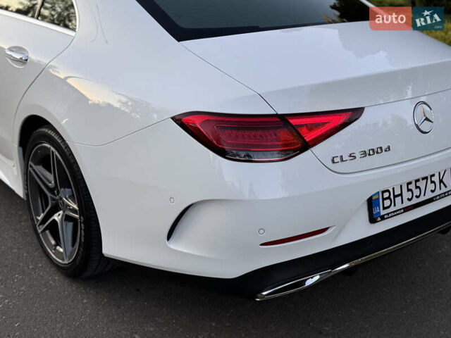 Мерседес ЦЛС-Класс 2019 в Одессе на Automoto.ua Белый Мерседес ЦЛС-Класс, объемом двигателя 2 л и пробегом 87 тыс. км за 51900 $, фото 28 на Automoto.ua