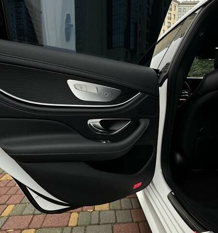 Белый Мерседес ЦЛС-Класс, объемом двигателя 1.99 л и пробегом 77 тыс. км за 59500 $, фото 17 на Automoto.ua