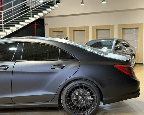 Белый Мерседес ЦЛС-Класс, объемом двигателя 4.7 л и пробегом 181 тыс. км за 19899 $, фото 10 на Automoto.ua