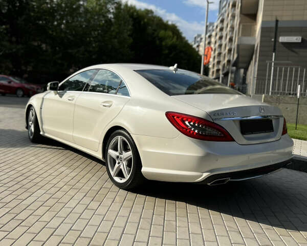 Белый Мерседес ЦЛС-Класс, объемом двигателя 3.5 л и пробегом 113 тыс. км за 24500 $, фото 8 на Automoto.ua