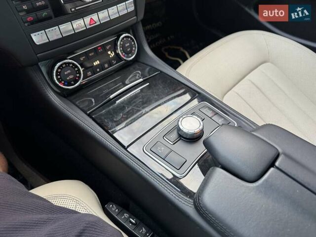 Білий Мерседес ЦЛС-Клас, об'ємом двигуна 5.46 л та пробігом 67 тис. км за 23900 $, фото 149 на Automoto.ua