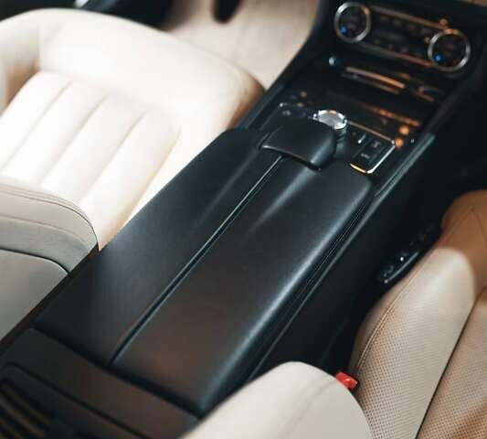 Белый Мерседес ЦЛС-Класс, объемом двигателя 4.66 л и пробегом 70 тыс. км за 23900 $, фото 14 на Automoto.ua