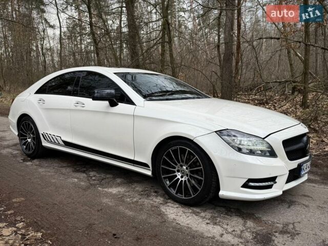 Белый Мерседес ЦЛС-Класс, объемом двигателя 3 л и пробегом 244 тыс. км за 15000 $, фото 19 на Automoto.ua