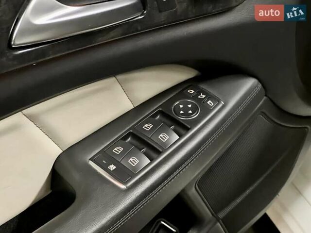 Белый Мерседес ЦЛС-Класс, объемом двигателя 4.7 л и пробегом 71 тыс. км за 20990 $, фото 29 на Automoto.ua