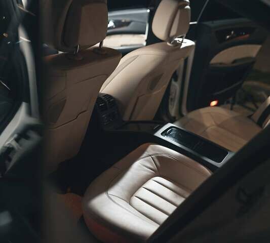 Белый Мерседес ЦЛС-Класс, объемом двигателя 4.66 л и пробегом 70 тыс. км за 23900 $, фото 21 на Automoto.ua