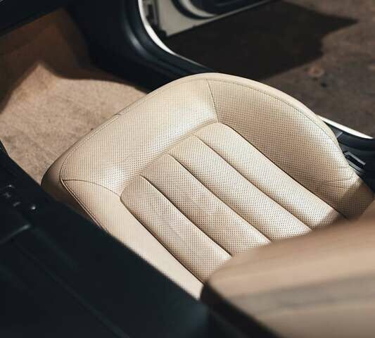 Белый Мерседес ЦЛС-Класс, объемом двигателя 4.66 л и пробегом 70 тыс. км за 23900 $, фото 24 на Automoto.ua