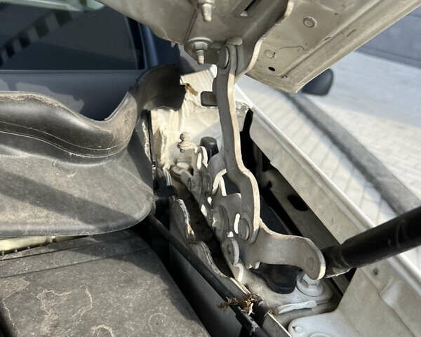 Белый Мерседес ЦЛС-Класс, объемом двигателя 3.5 л и пробегом 113 тыс. км за 24500 $, фото 31 на Automoto.ua