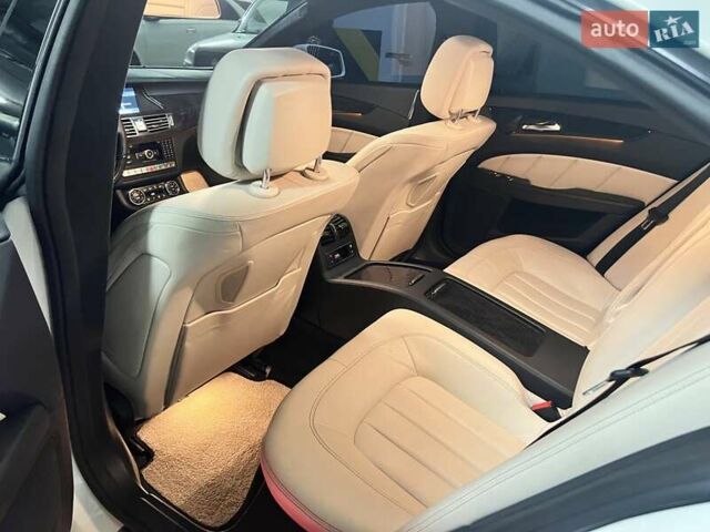 Белый Мерседес ЦЛС-Класс, объемом двигателя 4.7 л и пробегом 71 тыс. км за 20990 $, фото 44 на Automoto.ua