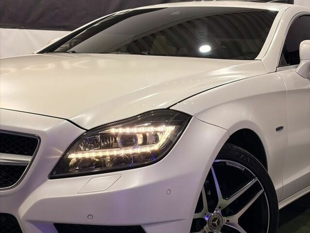 Білий Мерседес ЦЛС-Клас, об'ємом двигуна 3.5 л та пробігом 150 тис. км за 15999 $, фото 2 на Automoto.ua