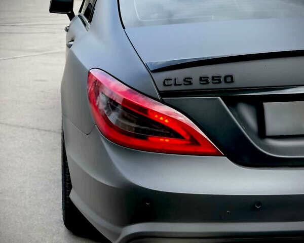 Білий Мерседес ЦЛС-Клас, об'ємом двигуна 4.66 л та пробігом 188 тис. км за 24900 $, фото 5 на Automoto.ua