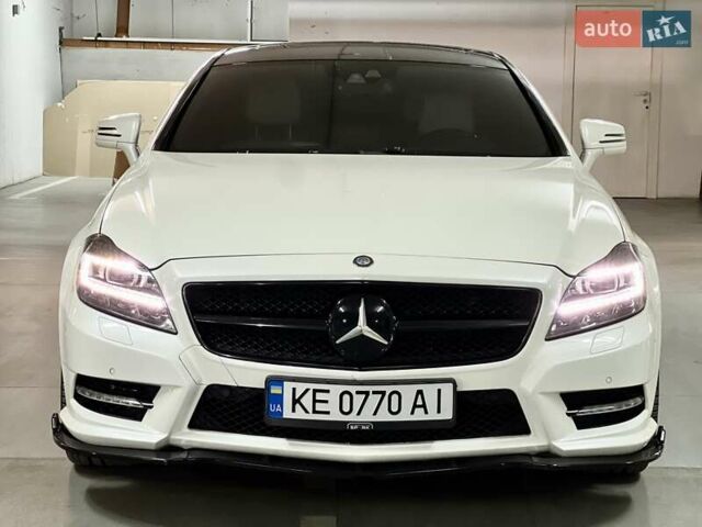 Белый Мерседес ЦЛС-Класс, объемом двигателя 4.7 л и пробегом 71 тыс. км за 20990 $, фото 2 на Automoto.ua