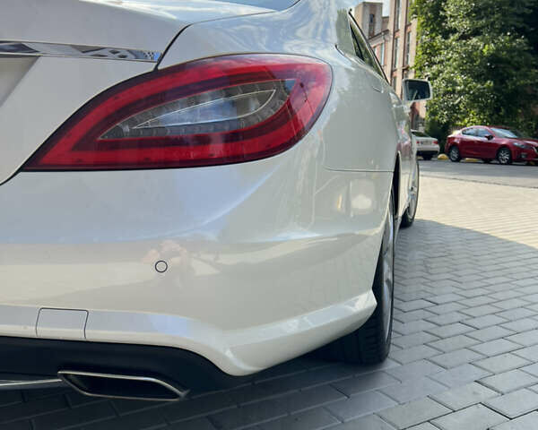 Белый Мерседес ЦЛС-Класс, объемом двигателя 3.5 л и пробегом 113 тыс. км за 24500 $, фото 9 на Automoto.ua