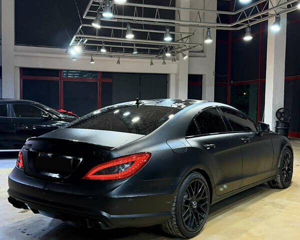 Белый Мерседес ЦЛС-Класс, объемом двигателя 4.7 л и пробегом 181 тыс. км за 19899 $, фото 6 на Automoto.ua