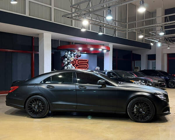 Белый Мерседес ЦЛС-Класс, объемом двигателя 4.7 л и пробегом 181 тыс. км за 19899 $, фото 3 на Automoto.ua