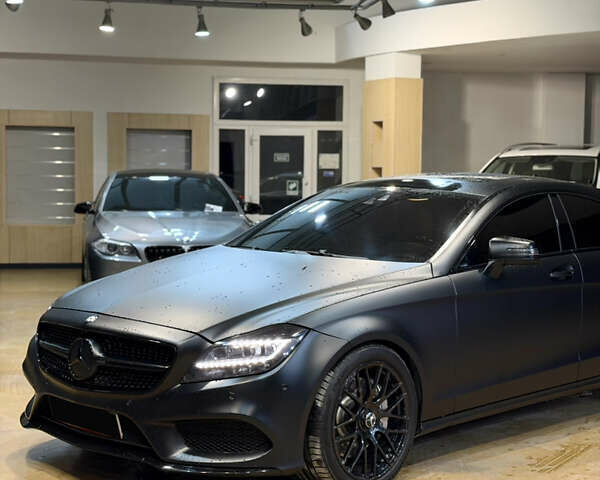 Белый Мерседес ЦЛС-Класс, объемом двигателя 4.7 л и пробегом 181 тыс. км за 19899 $, фото 1 на Automoto.ua