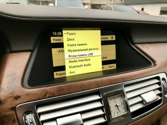Білий Мерседес ЦЛС-Клас, об'ємом двигуна 3 л та пробігом 70 тис. км за 28000 $, фото 58 на Automoto.ua
