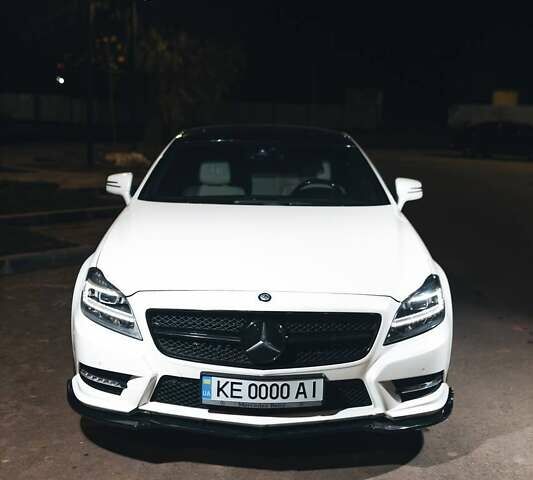 Белый Мерседес ЦЛС-Класс, объемом двигателя 4.66 л и пробегом 70 тыс. км за 23900 $, фото 1 на Automoto.ua