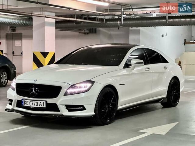 Белый Мерседес ЦЛС-Класс, объемом двигателя 4.7 л и пробегом 71 тыс. км за 20990 $, фото 4 на Automoto.ua