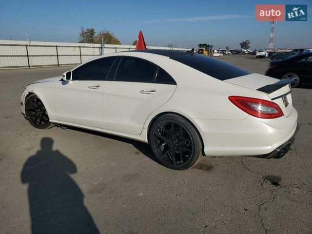 Белый Мерседес ЦЛС-Класс, объемом двигателя 4.67 л и пробегом 126 тыс. км за 9700 $, фото 1 на Automoto.ua
